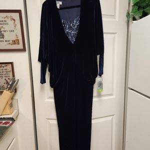 Vintage gown size 14, Patra